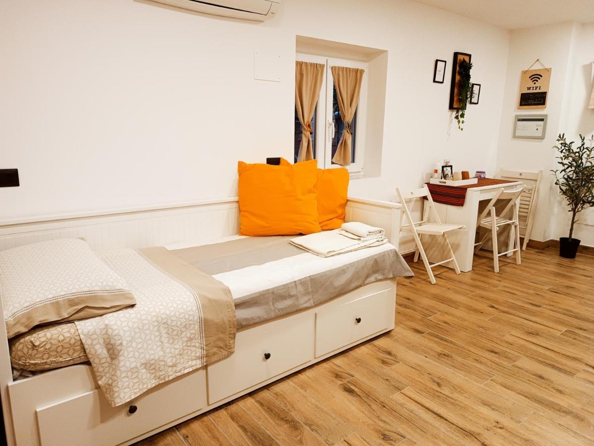 Touch&Go - Stanza Privata Con Servizi Ciampino Exteriör bild