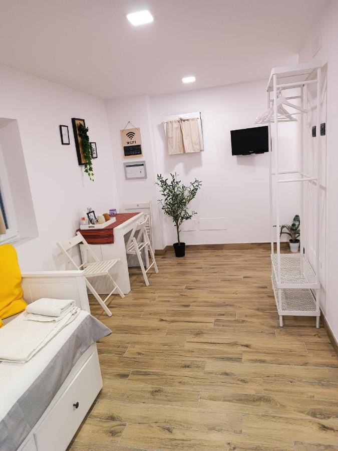 Touch&Go - Stanza Privata Con Servizi Ciampino Exteriör bild