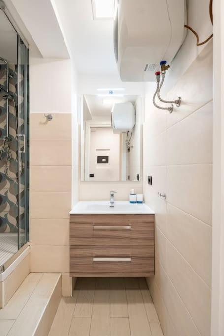 Touch&Go - Stanza Privata Con Servizi Ciampino Exteriör bild